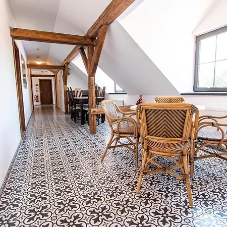 Zlate Slunce 招待所 3*